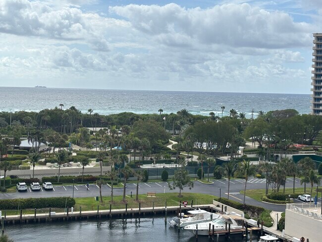 Building Photo - 4201 N Ocean Blvd