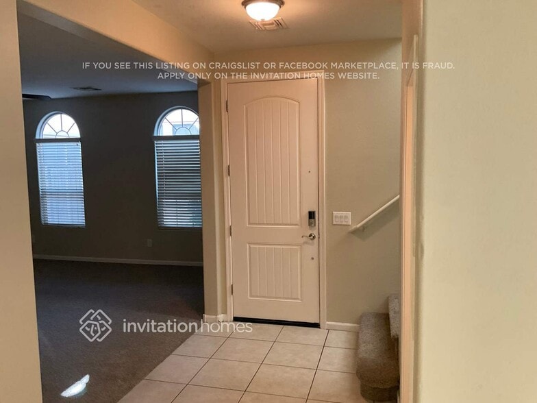 Building Photo - 1404 S Ponderosa Dr