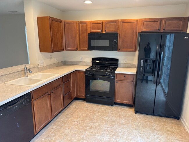 Building Photo - Upper Macungie 2 Bedroom 1.5 Bath end unit townhome for rent $1875/month