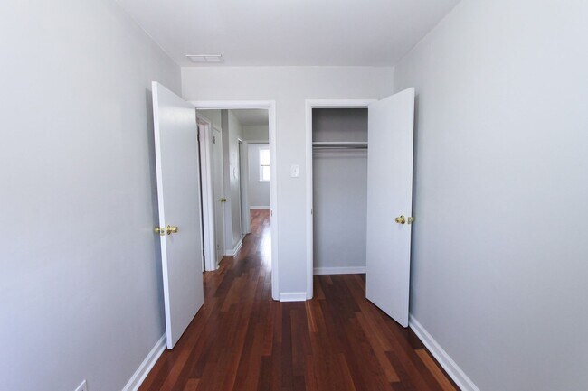 Building Photo - 8613 Gilbert St