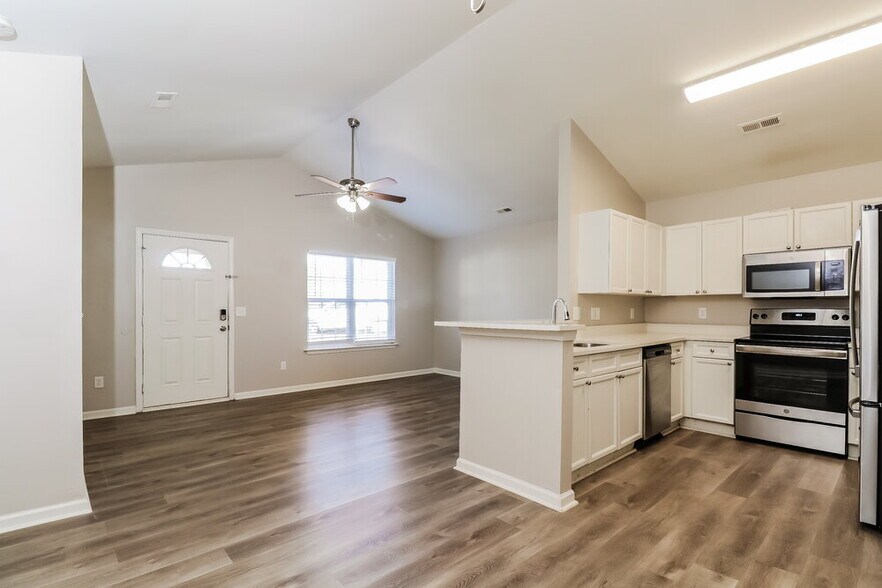 Building Photo - 4703 Tumbleweed Ct