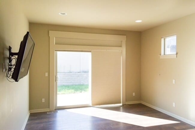 Building Photo - 1722 Brambling Brae Ln