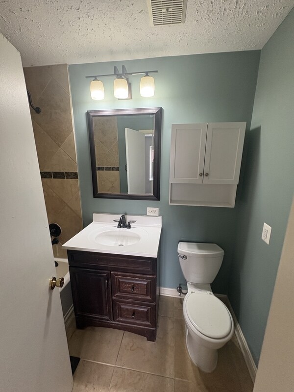 Building Photo - 6094 Andover Blvd