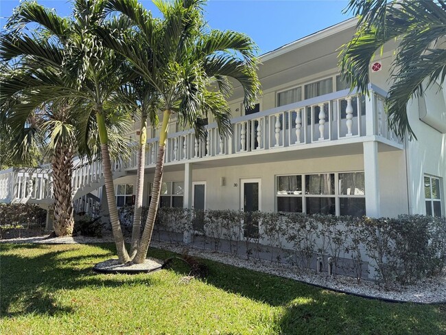 Building Photo - 28 Ventnor Dr