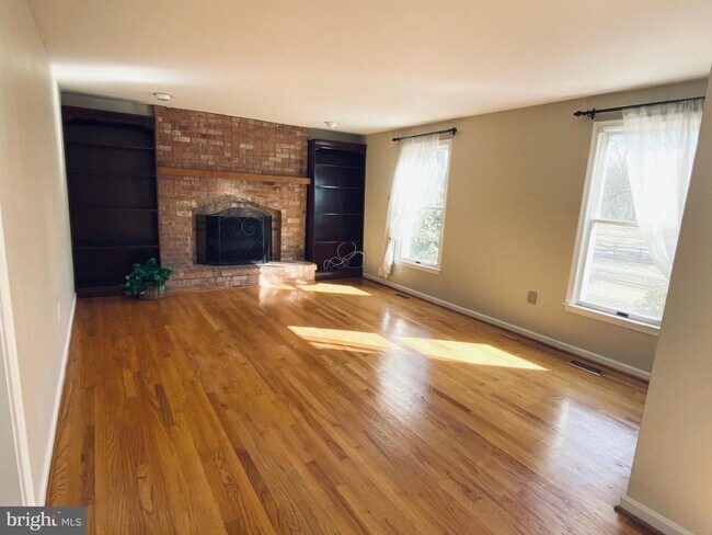 Building Photo - 9701 Georgetown Pike