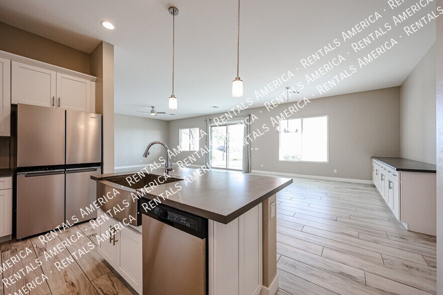 Building Photo - 31121 N 136th Wy