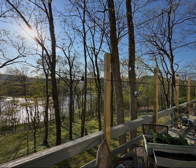 Building Photo - "Charming 2-Bedroom Retreat with Spacious 1200 Sq Ft Layout in Scenic Carthage!" Lake Front views...