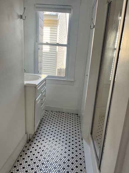 Bathroom - 44 N Spring St