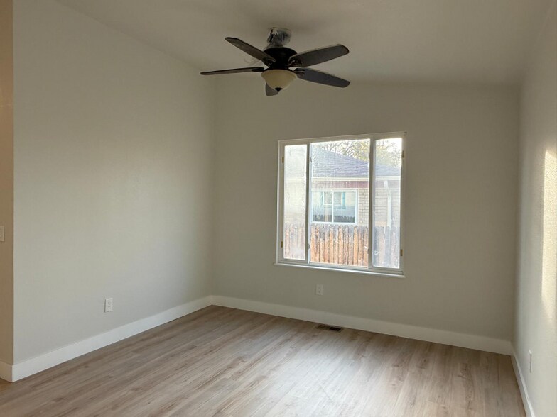 Building Photo - 5531 W Louisiana Ave