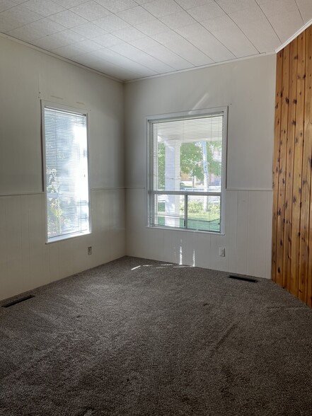 Building Photo - 235 S 300 E