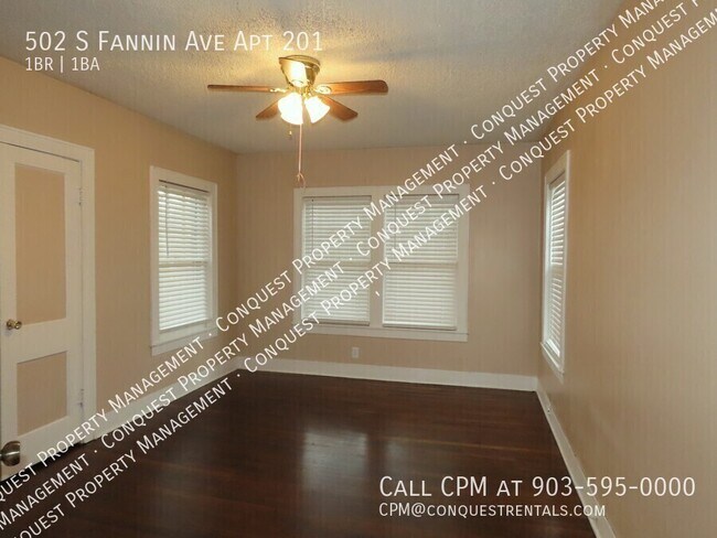 Building Photo - 502 S Fannin Ave