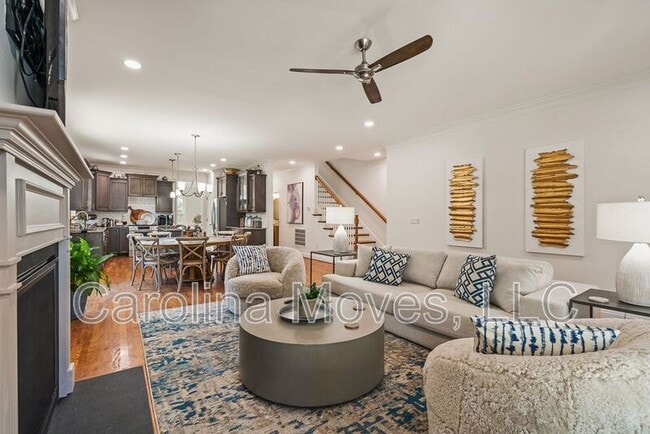 Building Photo - 7 James St