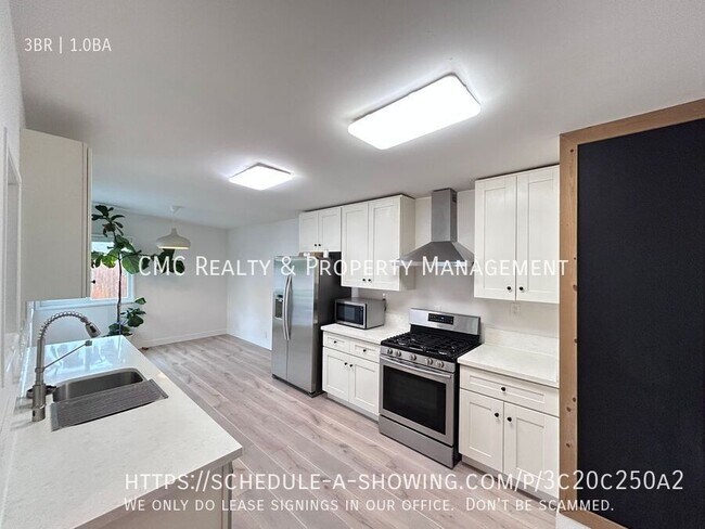 Primary Photo - 3009 McNab-