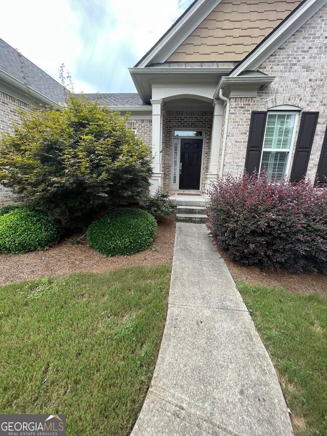 Building Photo - 6411 Hickory Springs Cir