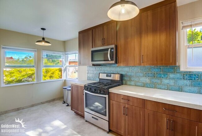 Building Photo - Newly Upgraded 3Bdm 2Ba Home in the Heart ...