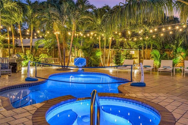 Building Photo - 1329 SW 12th Ct