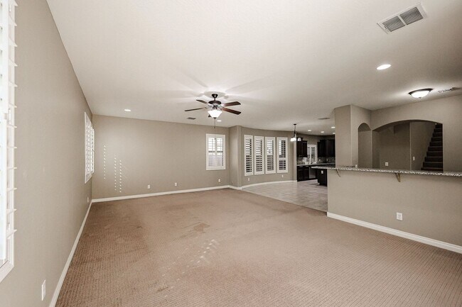 Building Photo - COMING SOON! Great Location!Stunning 6-bedroom Plus 7, 4.5-bathroom home located in Chandler