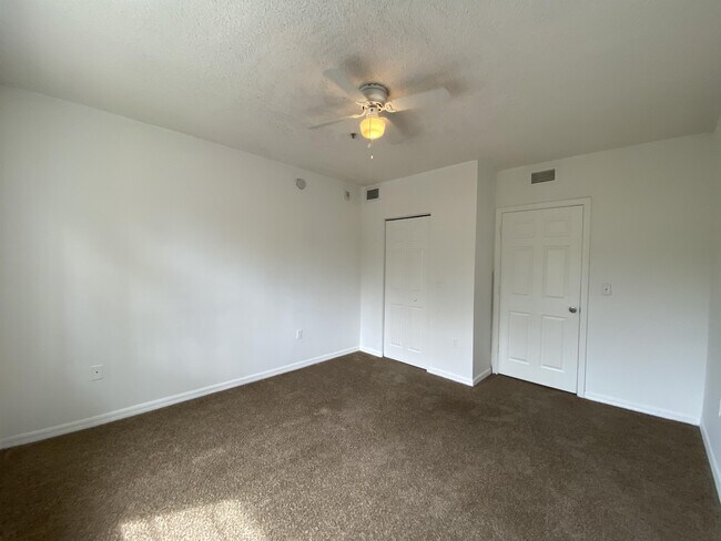Building Photo - 2360 E Preserve Way