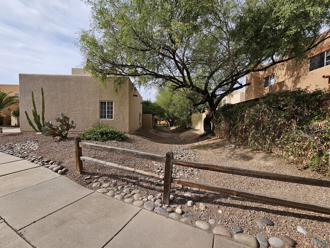 Building Photo - 3049 Palomino Park Loop