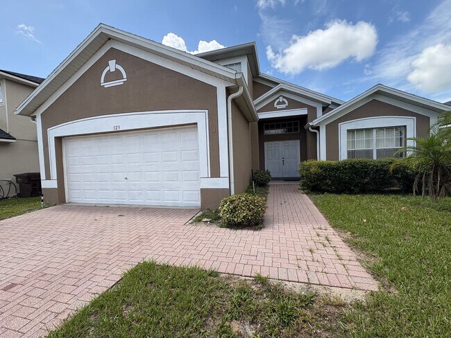 Building Photo - 2 Story Home. 3bed/3bath home/bonus room