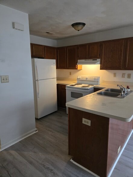 Kitchen - 3453 Clover Meadows Dr