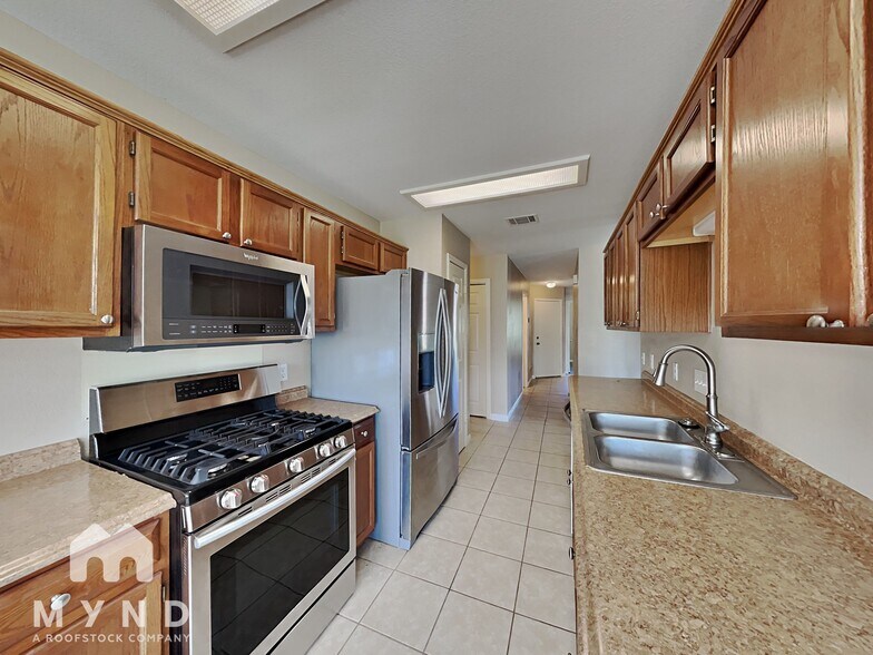 Building Photo - 2800 Single Trace Ct