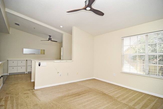 Building Photo - 864 Grand Regency Pointe
