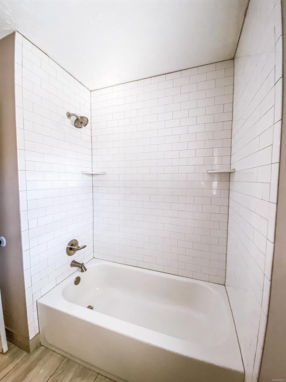 Building Photo - 122 Livingston Cir