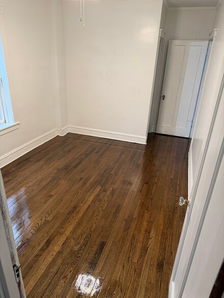 Building Photo - 3904 N Nora Ave