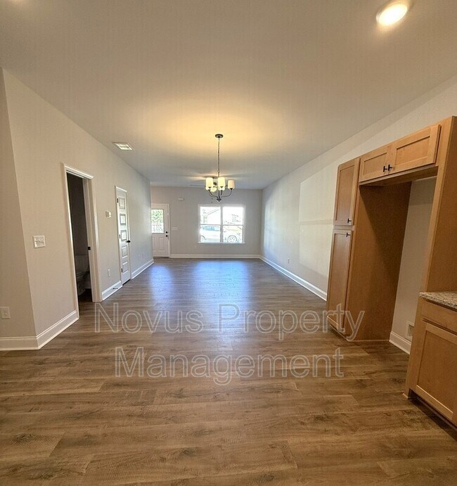 Building Photo - 108 Crestpoint Rd