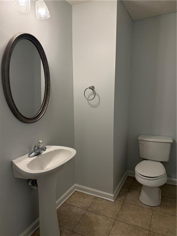 Building Photo - 332 Suwanee Ave NW