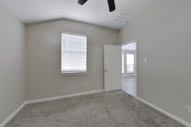 Building Photo - 18311 Autumn Trails Ln