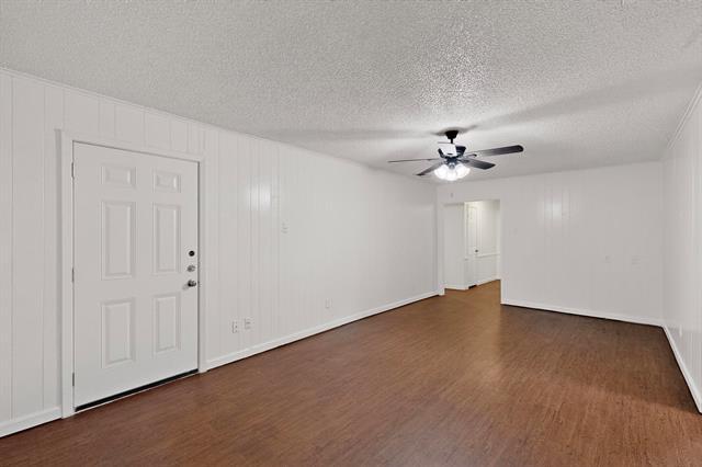 Building Photo - 10421 Muskogee Dr