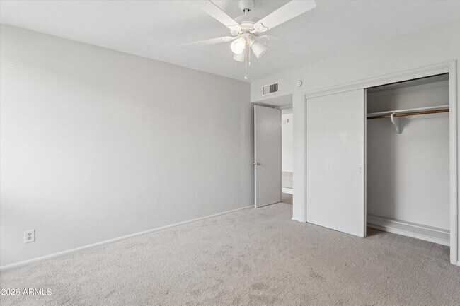 Building Photo - 3308 E Camelback Rd