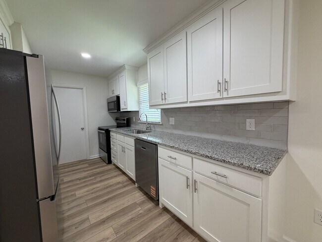 Building Photo - Adorable renovated 3-Bedroom 2-Bath House in Oconee County, GA