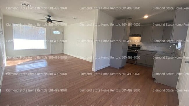 Building Photo - 27 Barbara Dr