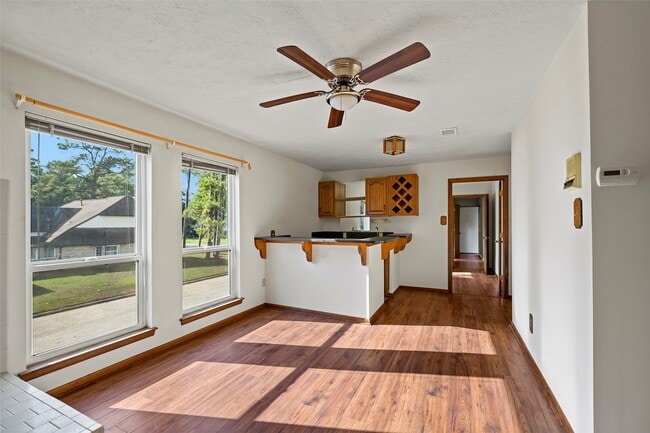 Building Photo - 4735 Charade Dr