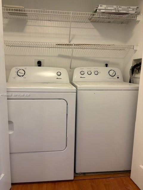 Building Photo - 8000 N Nob Hill Rd