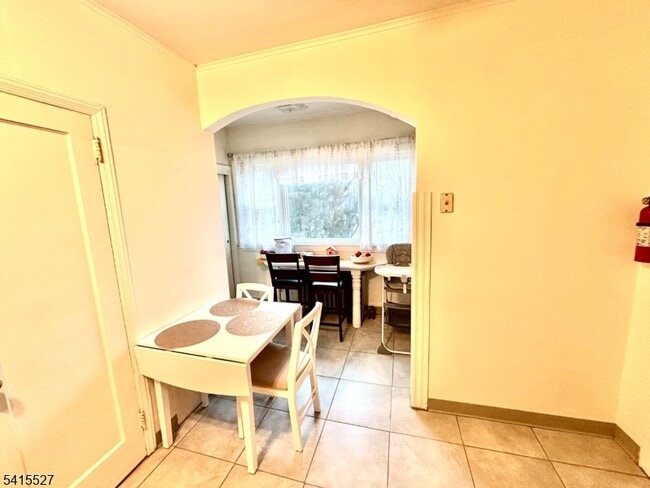 Building Photo - 196 Mt Kemble Ave