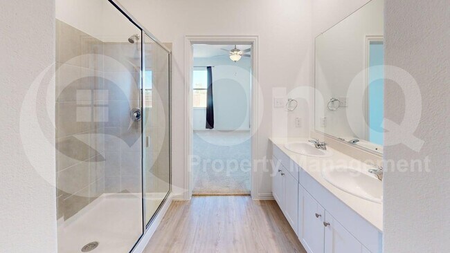 Building Photo - 4849 Sagerun Dr