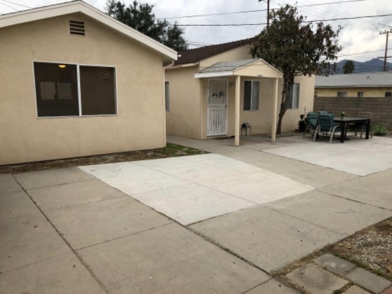 Building Photo - 638 Salem St