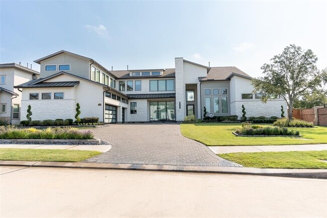 Building Photo - 11502 Lago Bella Dr