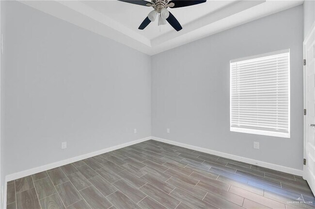 Building Photo - 1405 San Vicente