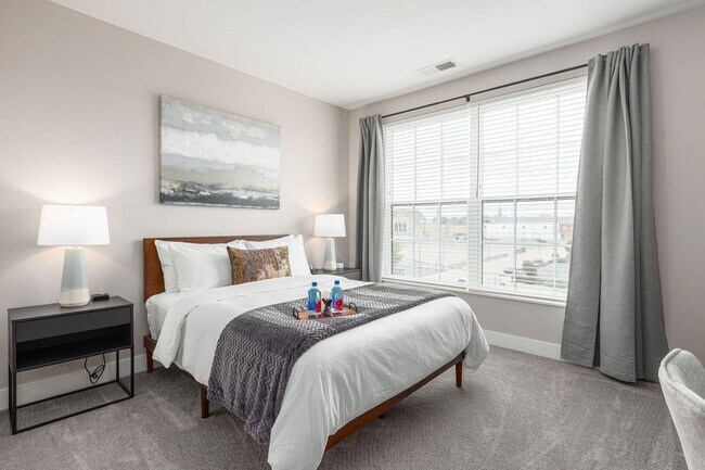 Building Photo - 65 S Washington Ave