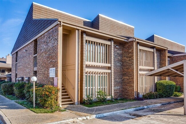 Building Photo - 5142 Amesbury Dr