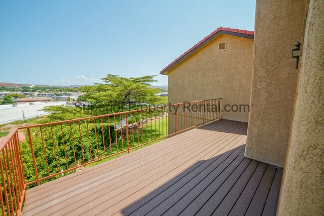 Building Photo - Furnished 2 bed, 2 bath condo with views