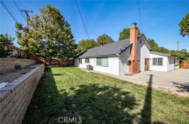 Building Photo - 25145 Daisy Ave