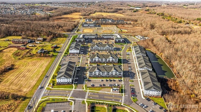 Building Photo - 718 Stiller Ln