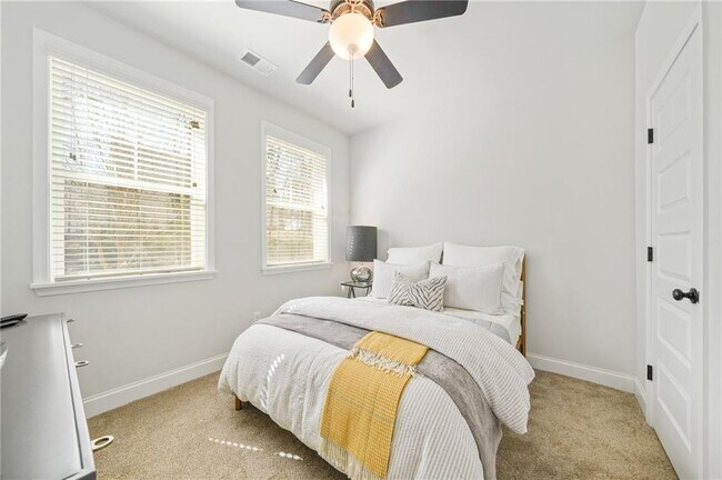 Building Photo - 967 Allegro Park