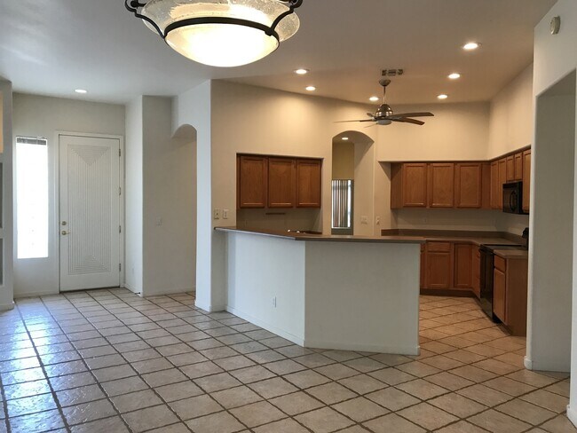 Building Photo - Gated Community - Golf Course Lot - 3 Bed ...